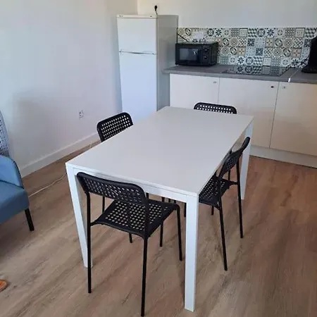 아파트 Budgetbnb Petit Duplex Centre Medieval 히에레