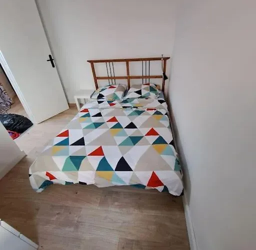 아파트 Budgetbnb Petit Duplex Centre Medieval 히에레