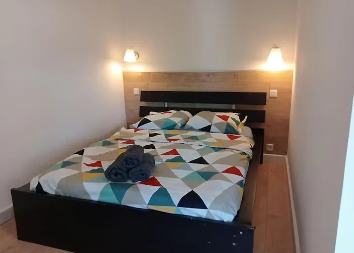 Budgetbnb Petit Duplex Centre Medieval 아파트 히에레